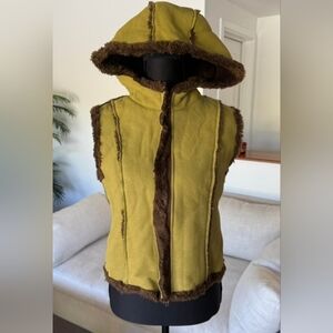 Women's Hooded Vest with Faux Fur Trim